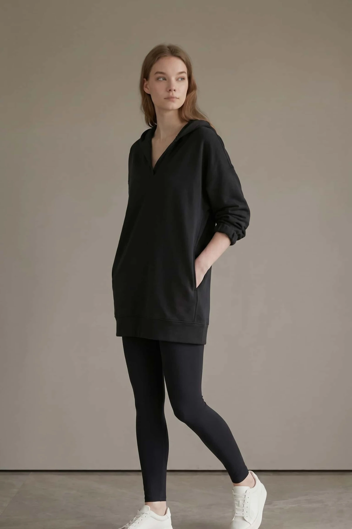 Hoodie Túnica Negro French Terry Premium
